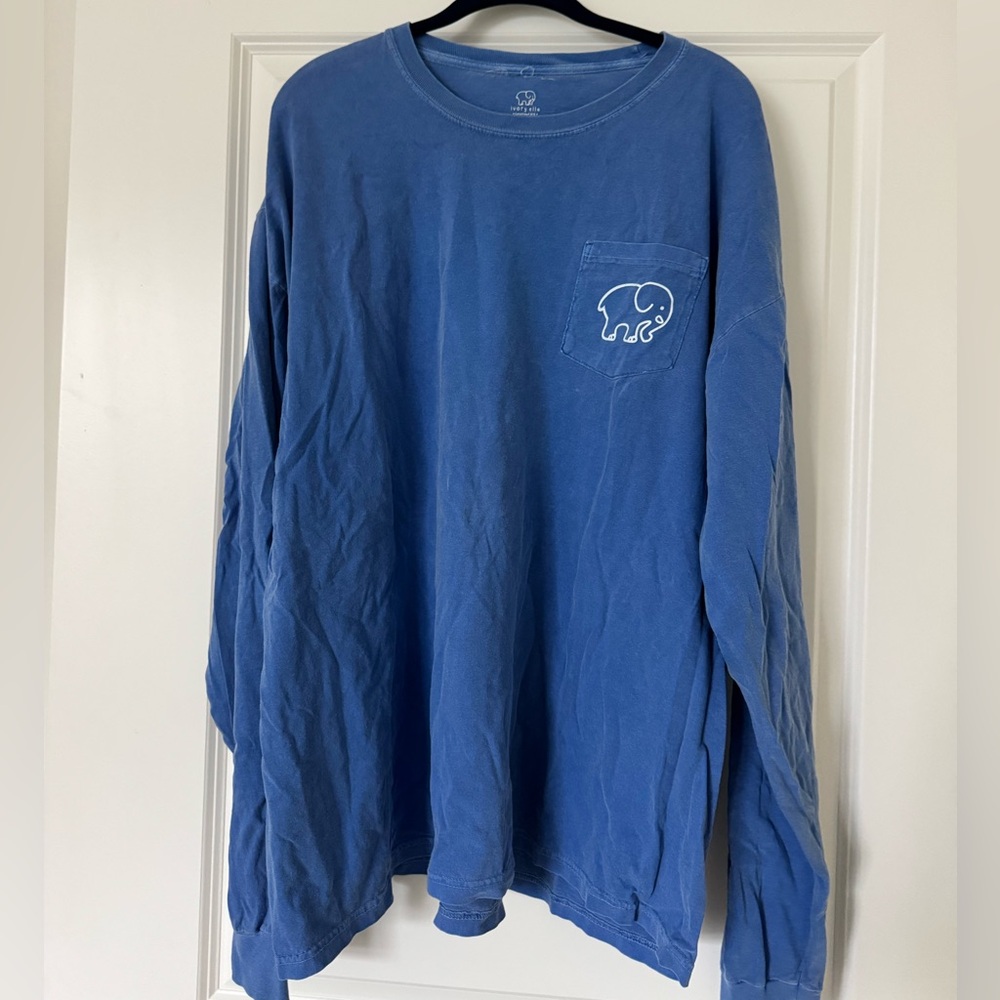 Ivory Ella Blue Graphic Tee